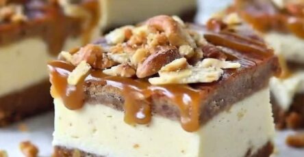 Praline Crumb Caramel Cheesecake Bars