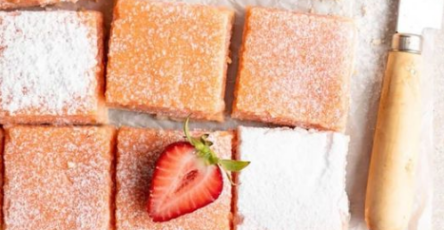 Strawberry Lemonade Bars