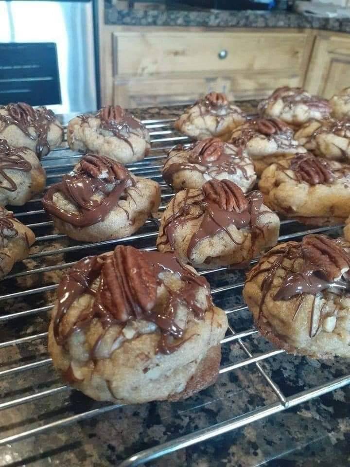 Butter pecan cookies