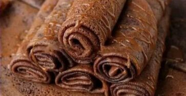 Chocolate crepe