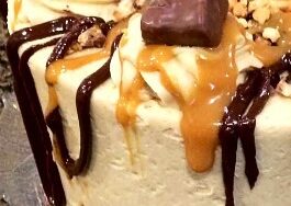 Easy homemade snickers cake