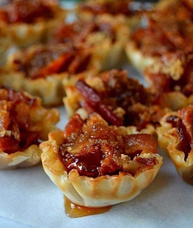 Maple caramel bacon crack bites