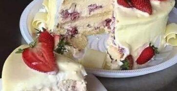 Southern style strawberry cake