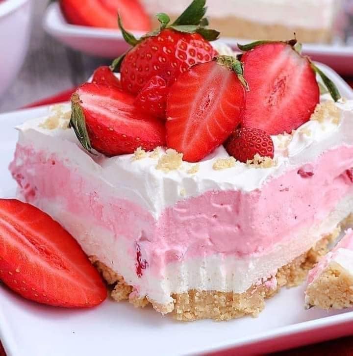 Strawberry cheesecake lush