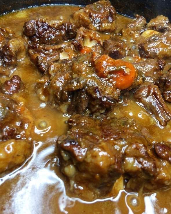 This smothered oxtails