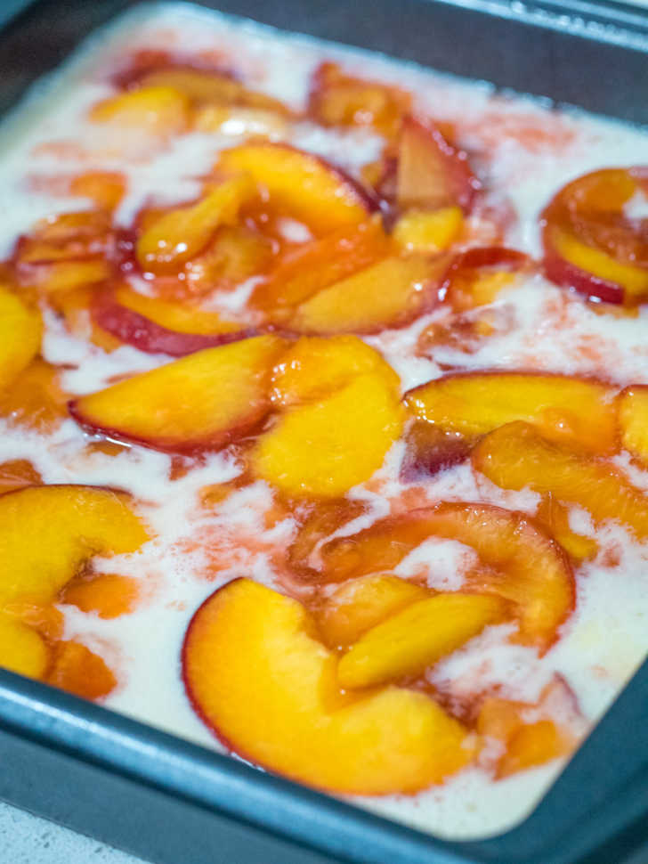 Upside down peach cobbler