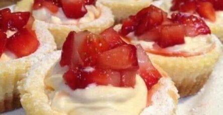 Miniature baked cheesecakes recipe