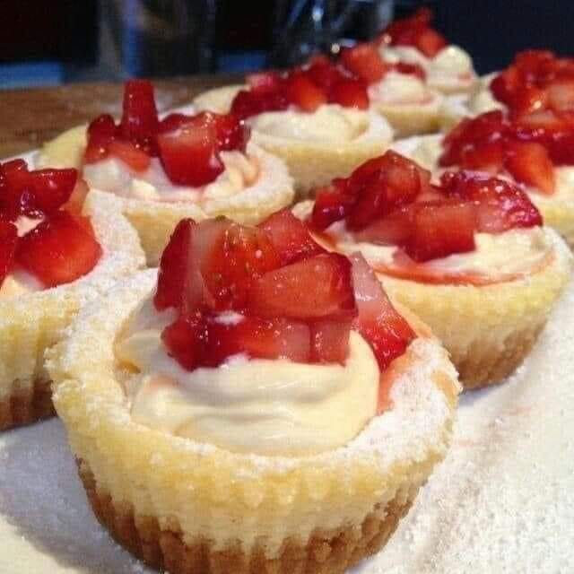 Miniature baked cheesecakes recipe