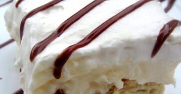 Cream puff cake