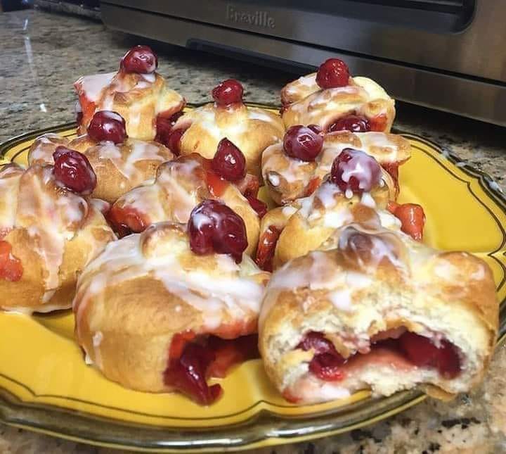 Cherry pie bites