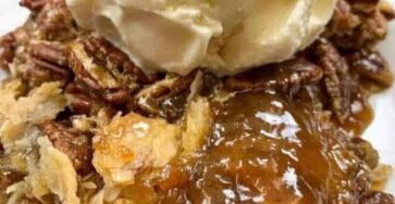 Pecan cobbler