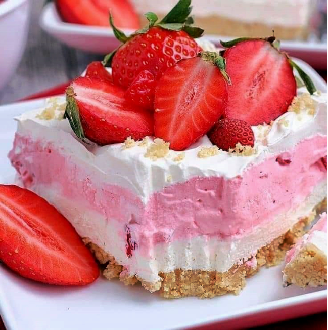 Strawberry cheesecake lush